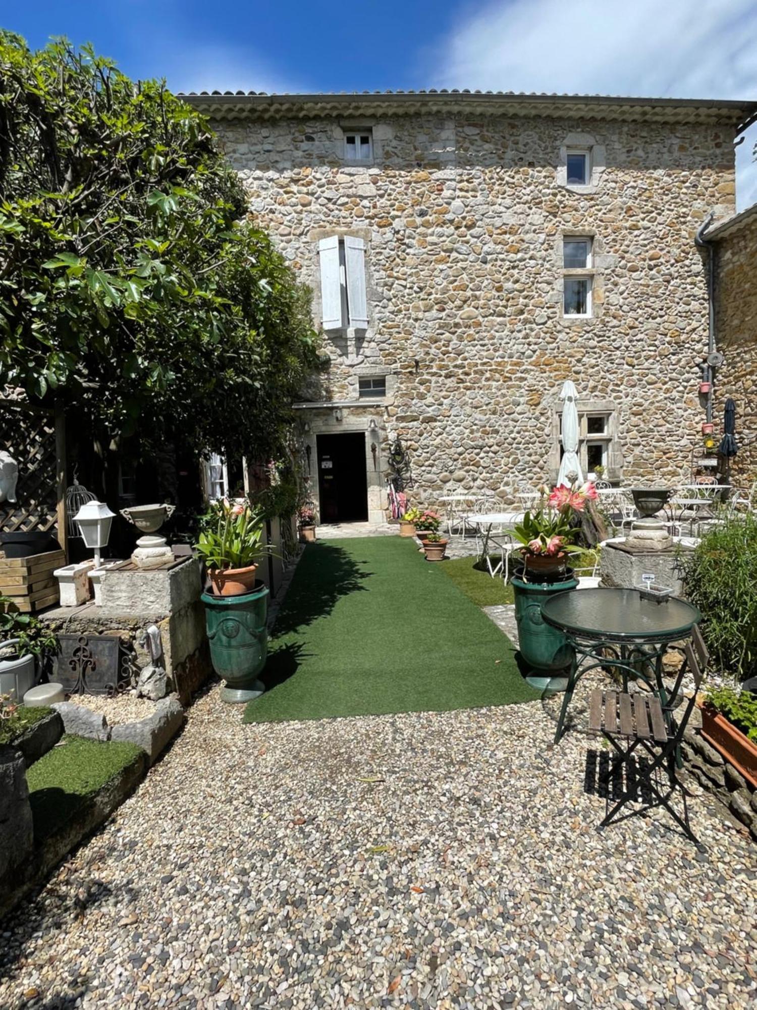 فندق Le Manoir Du Raveyron فالون بون دارْك المظهر الخارجي الصورة