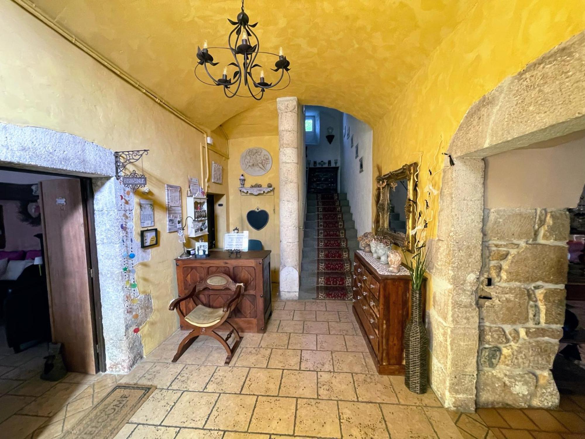 فندق Le Manoir Du Raveyron فالون بون دارْك المظهر الخارجي الصورة