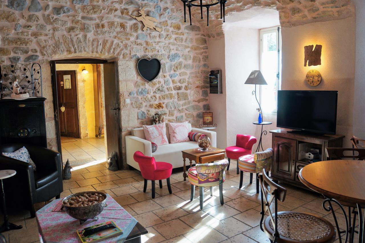 فندق Le Manoir Du Raveyron فالون بون دارْك المظهر الخارجي الصورة